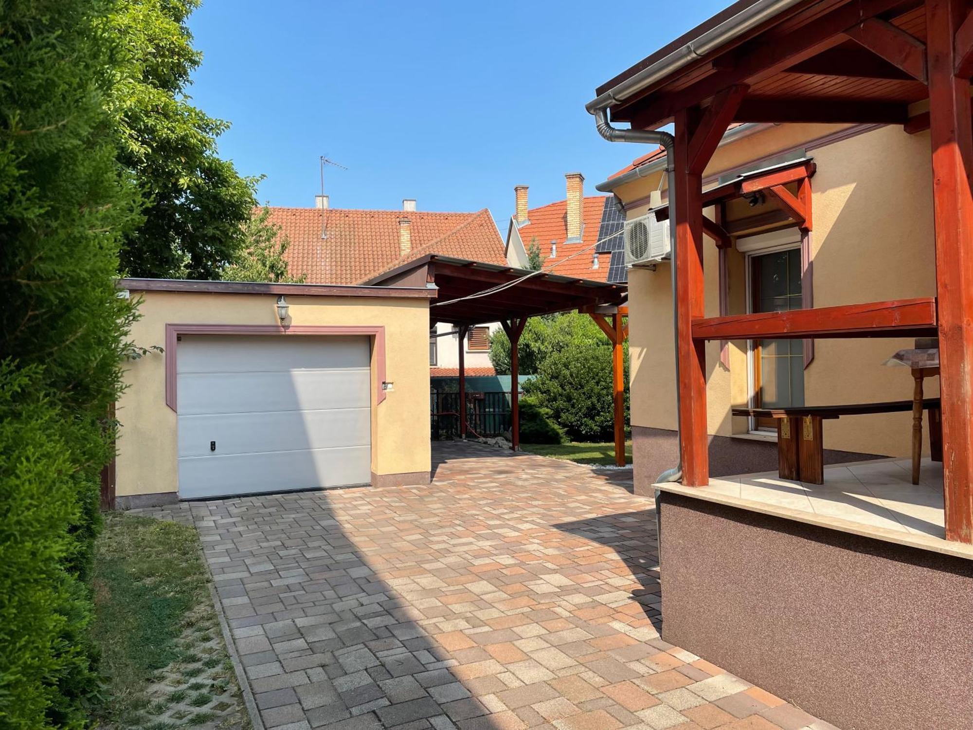 Relax Apartamento Zalaegerszeg Exterior foto