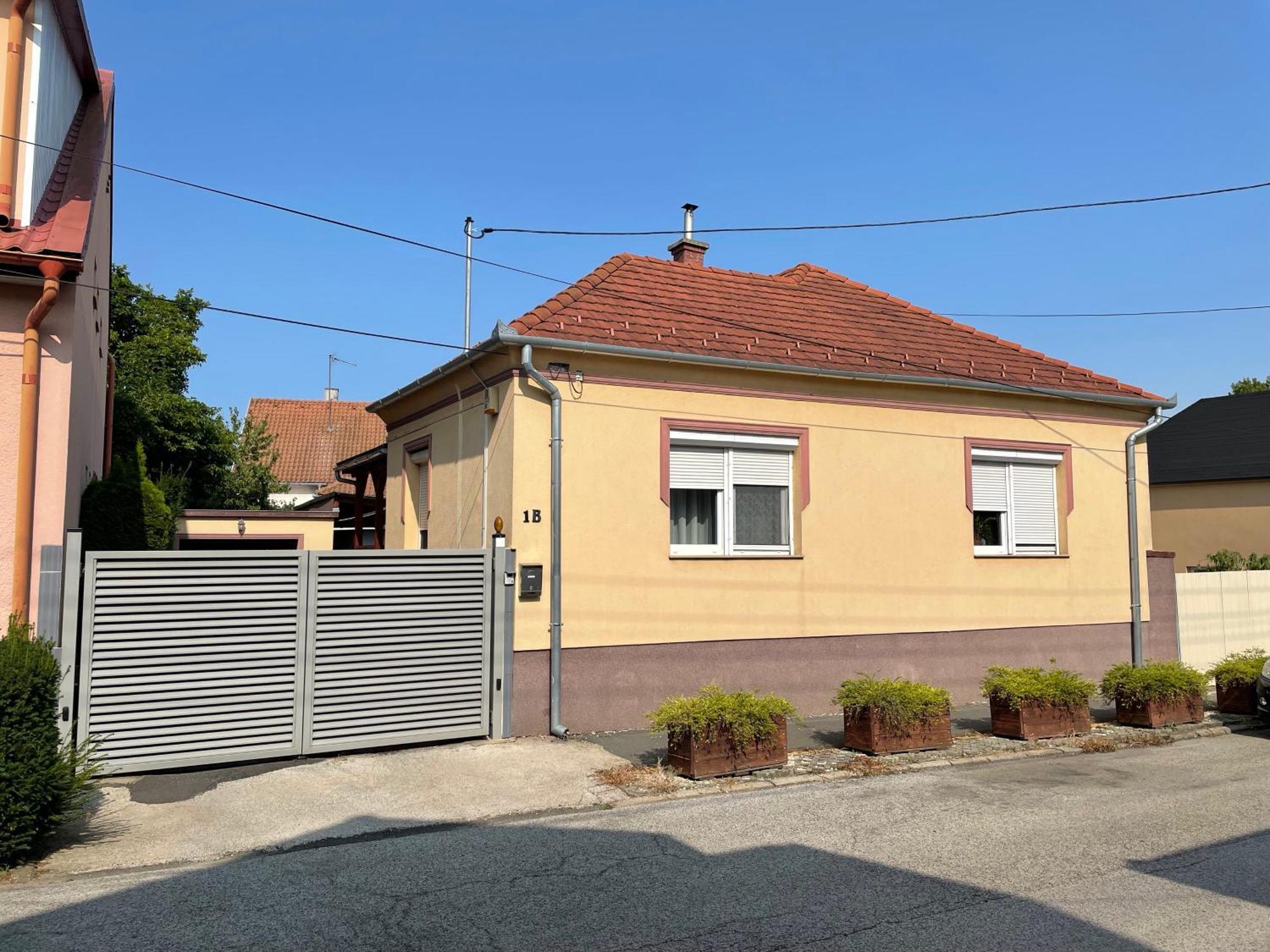 Relax Apartamento Zalaegerszeg Exterior foto